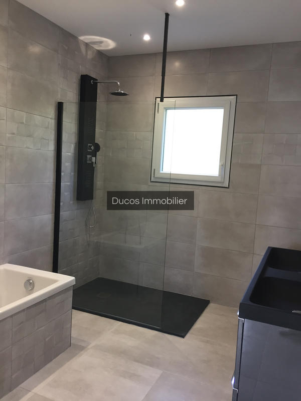 Villa - 90 m² - 4 pièces