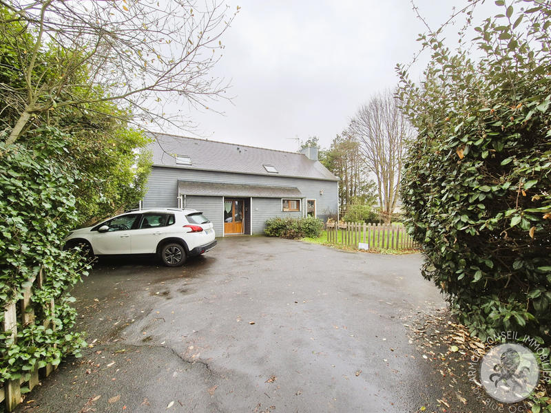 Maison - 155 m² - 8 pièces