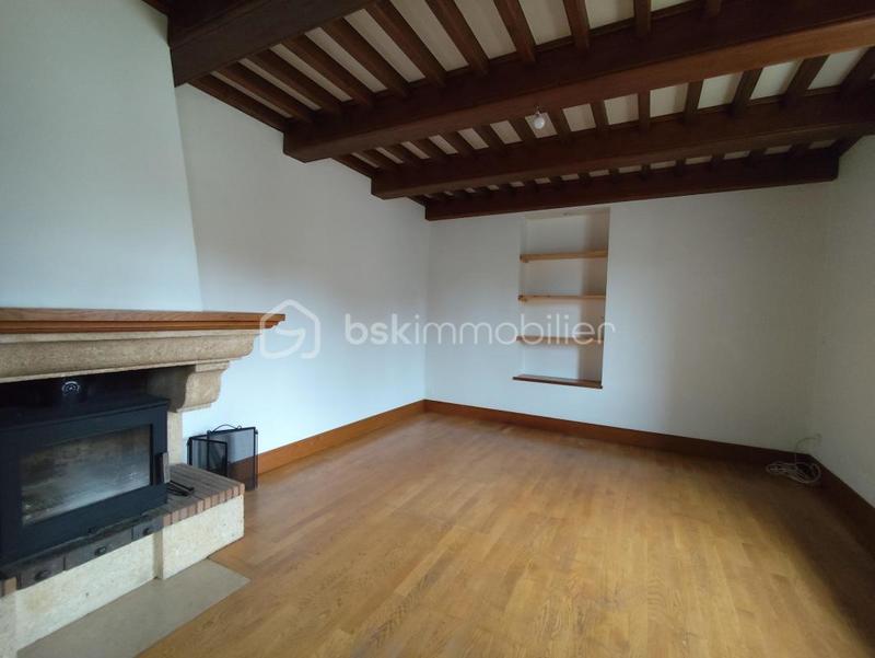 Maison traditionnelle - 130 m² - 8 pièces