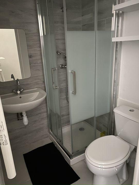 Studio - 40 m² - 2 pièces