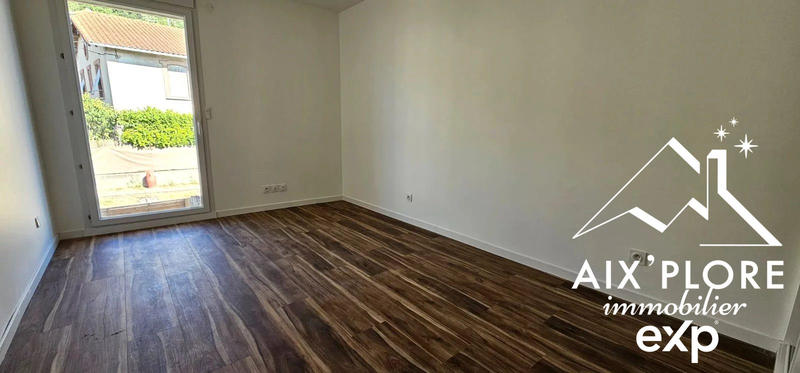 Maison - 99 m² - 4 pièces