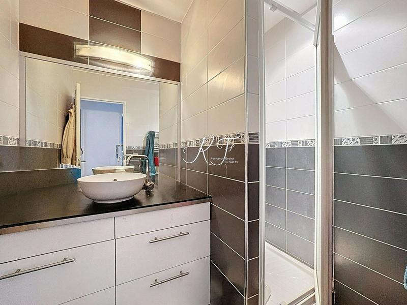 Appartement - 84 m² - 4 pièces