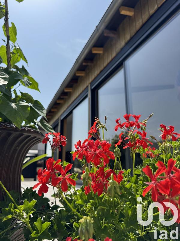 Maison - 93 m² - 4 pièces