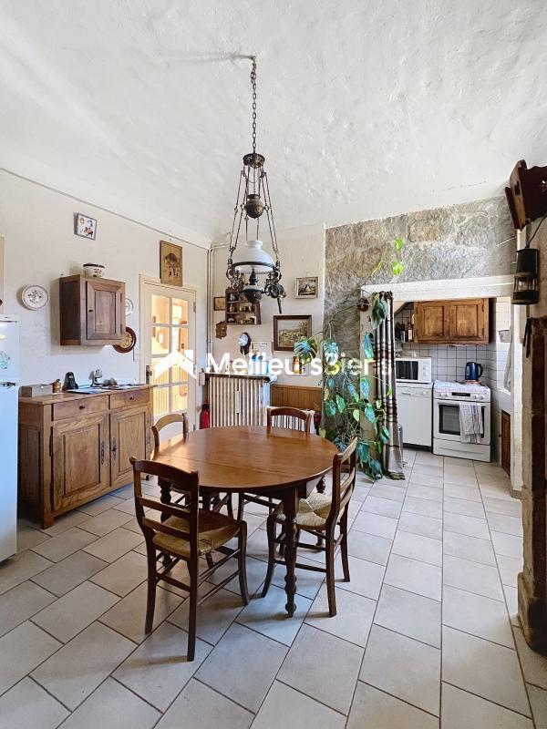 Propriété - 268 m² - 14 pièces