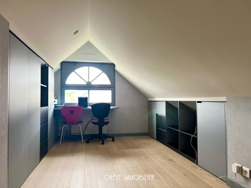 Maison - 165 m² - 8 pièces