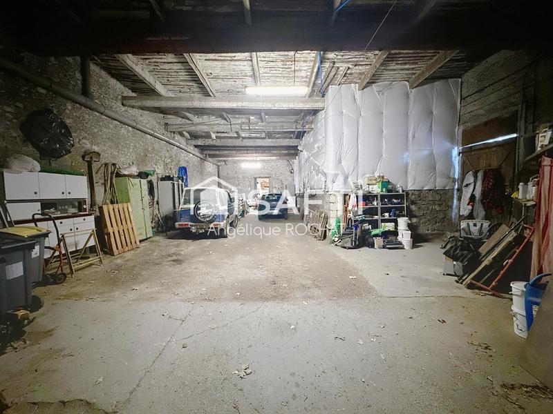 Maison - 167 m² - 7 pièces