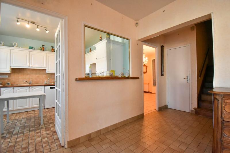 Maison traditionnelle - 162 m² - 10 pièces