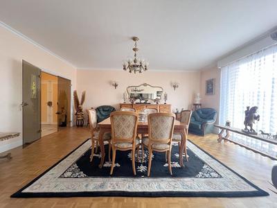 Appartement - 125 m² - 4 pièces