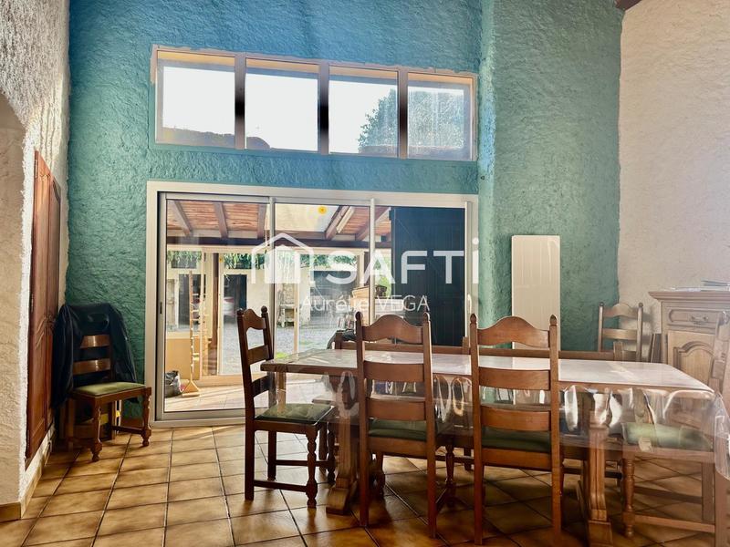 Maison - 183 m² - 5 pièces