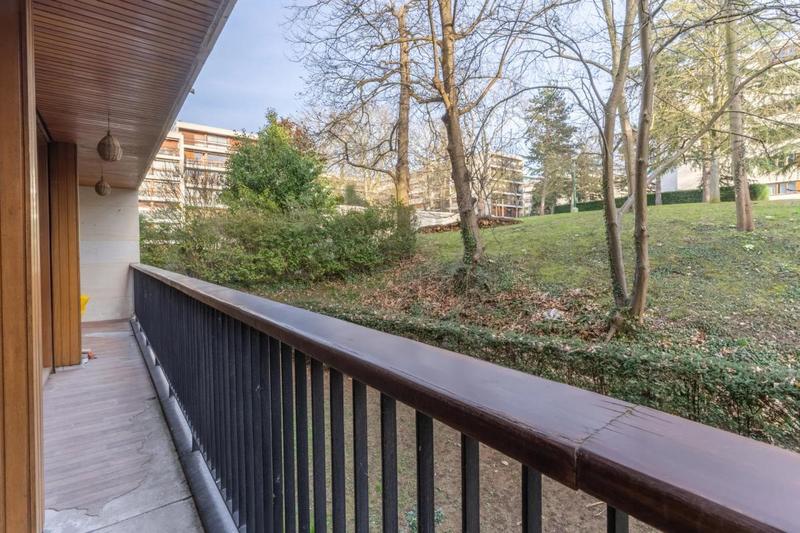 Appartement - 104 m² - 5 pièces