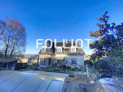 Maison - 174 m² - 5 pièces