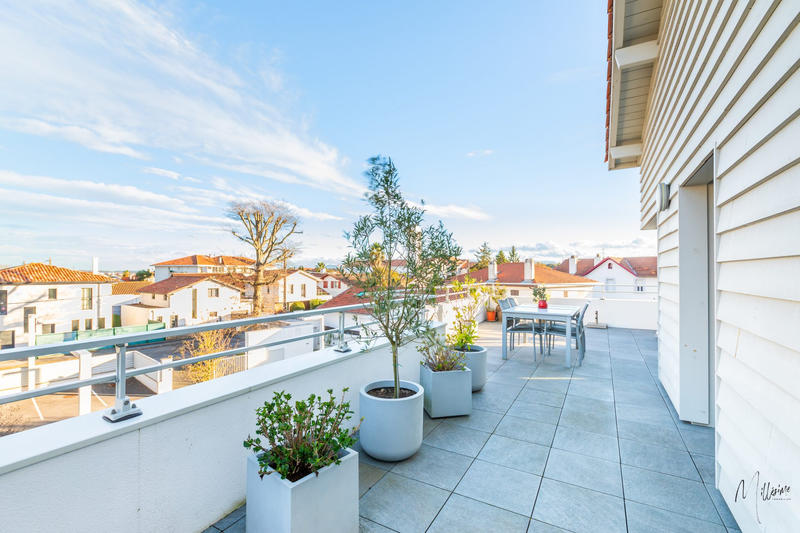 Appartement - 145 m² - 4 pièces