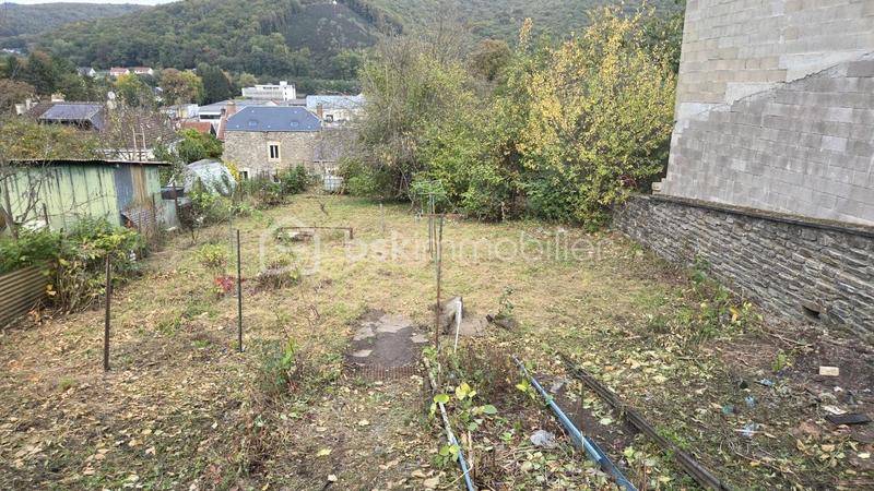 Maison de village - 520 m² - 2 pièces