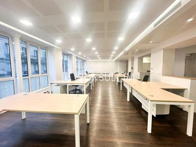 Bureau - 215 m²