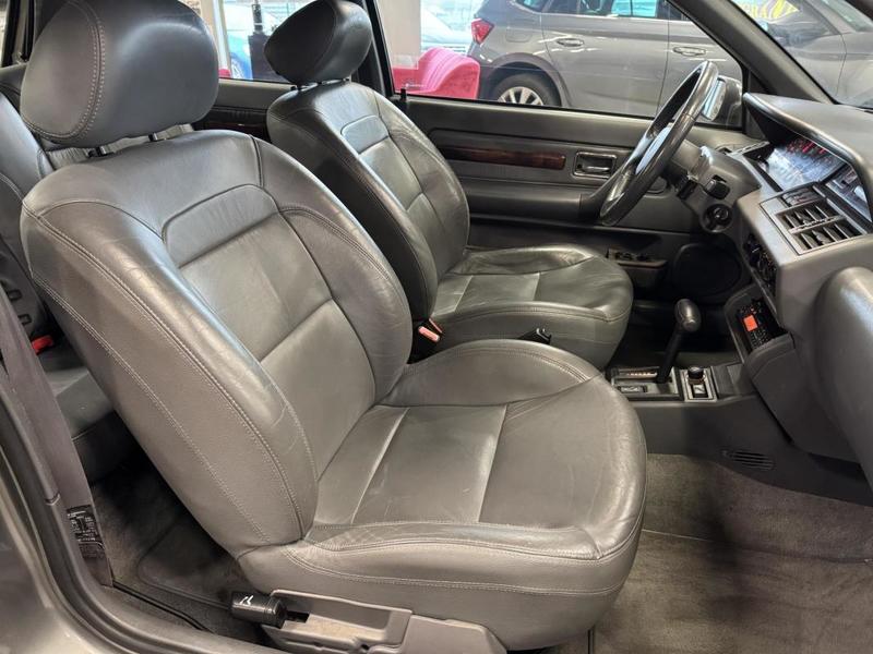 Renault Clio 1.8i - 92 Bva I Berline Baccara Phase 3 / Garantie 12 Mois