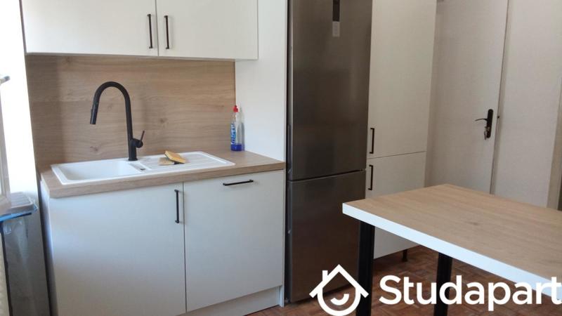 Chambre - 10 m² - 1 pièce