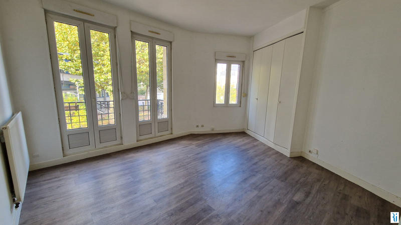 Appartement - 75 m² - 3 pièces