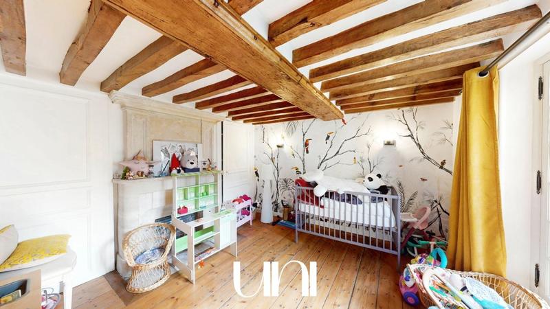 Maison - 300 m² - 9 pièces