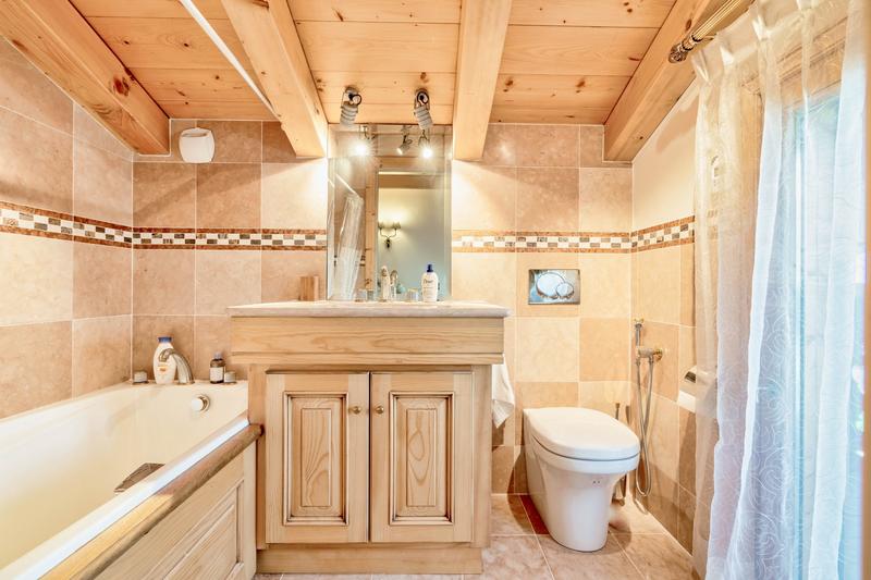 Châlet - 188 m² - 9 pièces