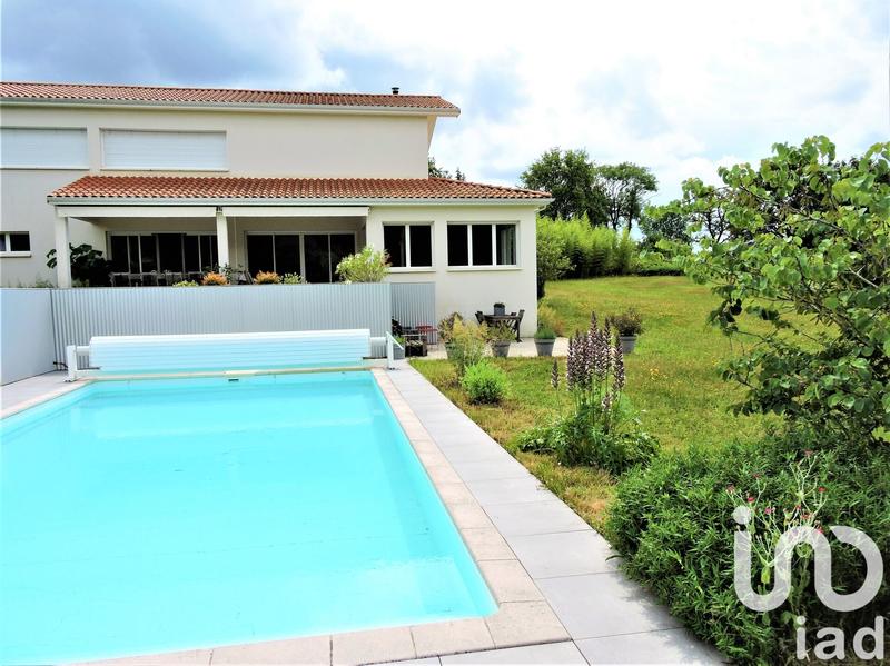 Maison de maîtres - 193 m² - 8 pièces