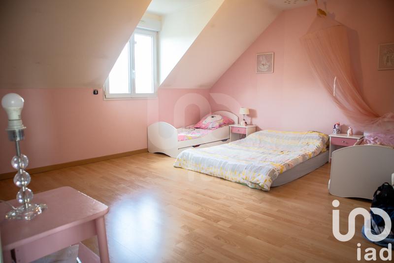 Maison - 210 m² - 8 pièces