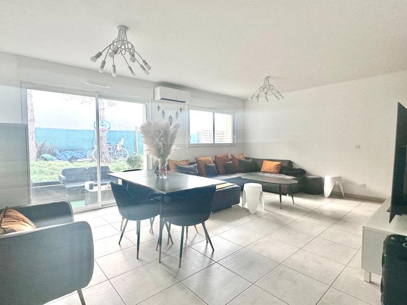 Maison - 101 m² - 6 pièces