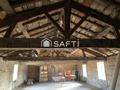 Maison - 180 m² - 3 pièces