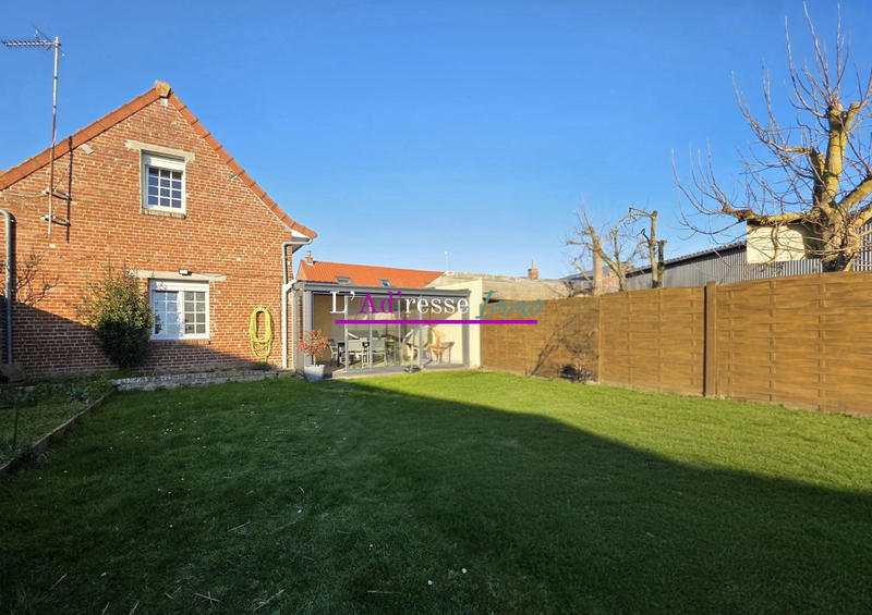 Maison - 200 m² - 7 pièces