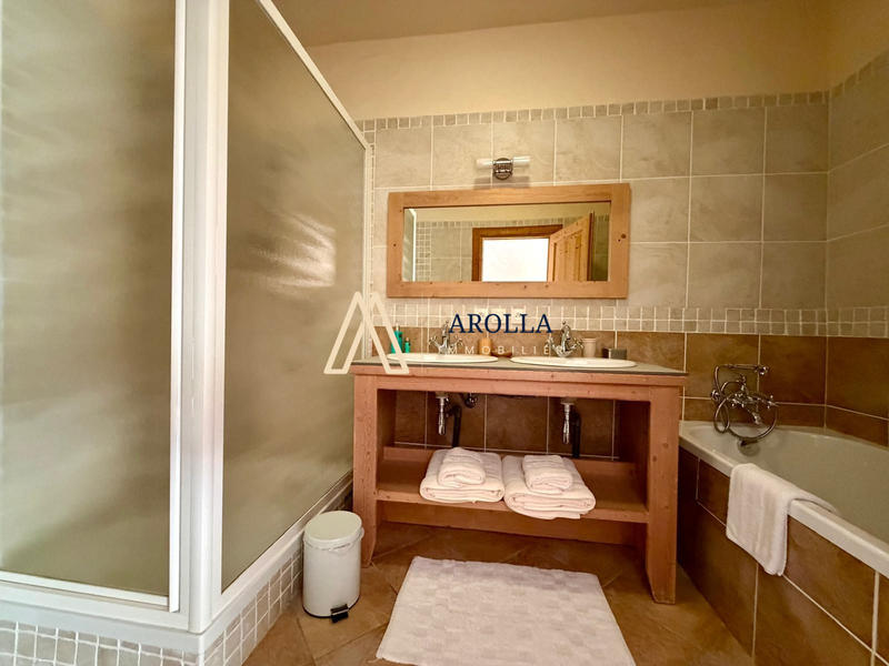 Appartement - 130 m² - 5 pièces