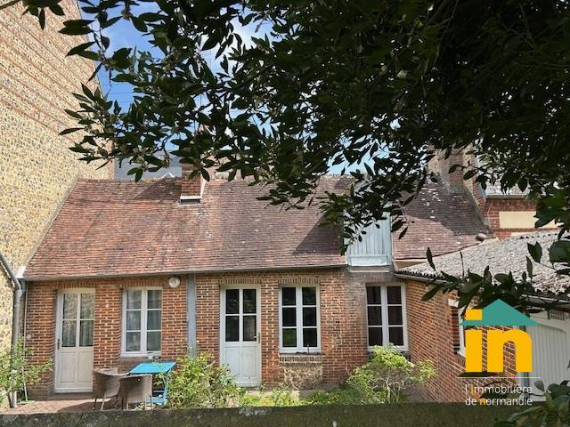 Demeure - 180 m² - 8 pièces