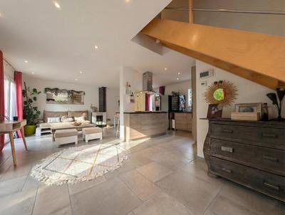 Pavillon - 110 m² - 5 pièces