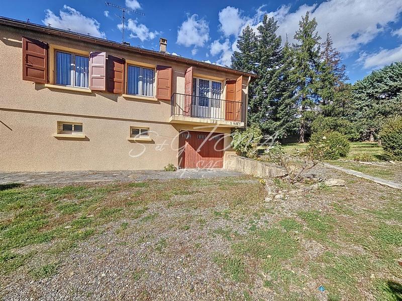 Maison - 60 m² - 4 pièces