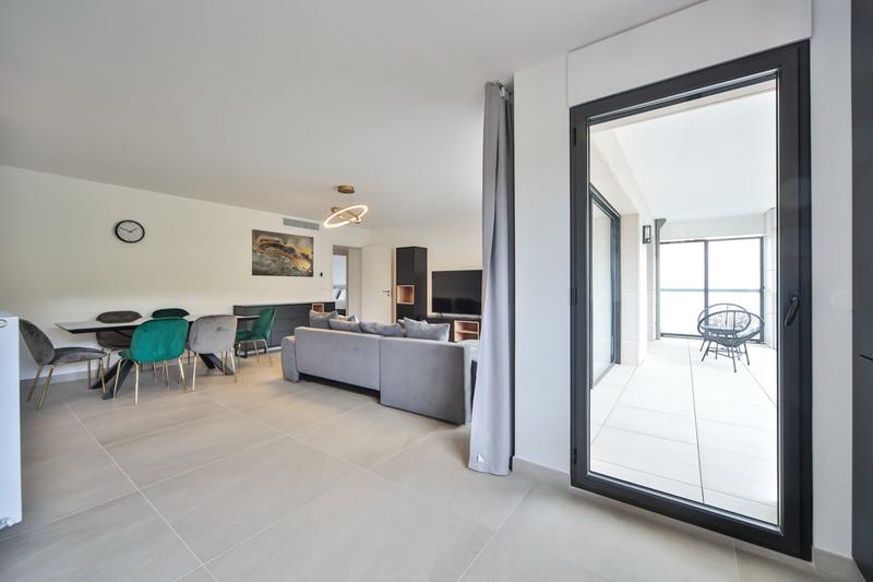 Appartement - 92 m² - 4 pièces