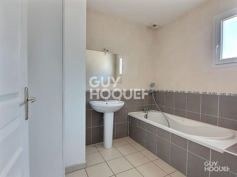 Maison - 86 m² - 4 pièces