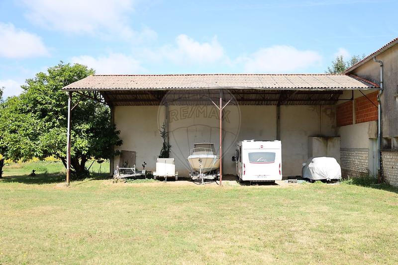 Maison - 200 m² - 7 pièces