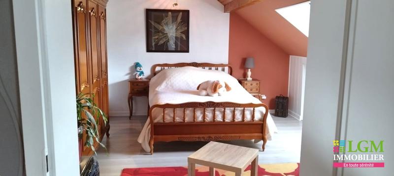 Maison - 240 m² - 7 pièces