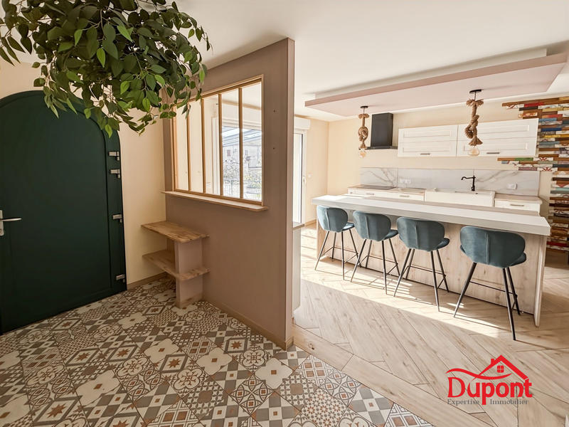 Maison - 93 m² - 5 pièces