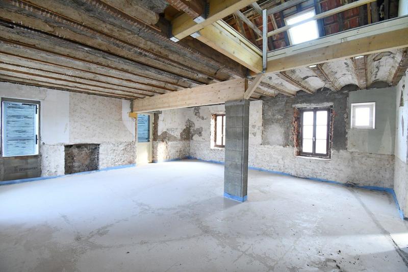 Maison ancienne - 190 m² - 4 pièces