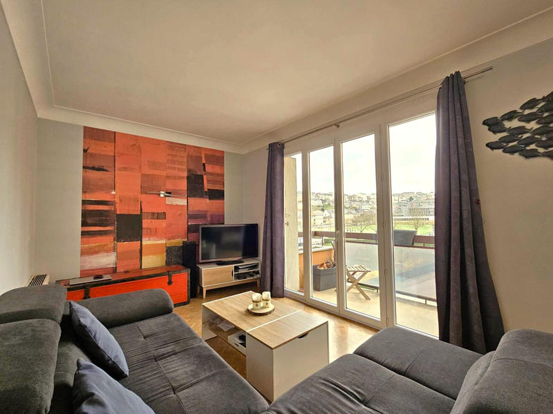 Appartement - 93 m² - 3 pièces