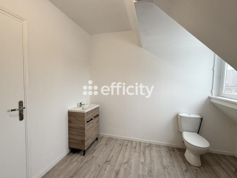 Maison - 181 m² - 6 pièces