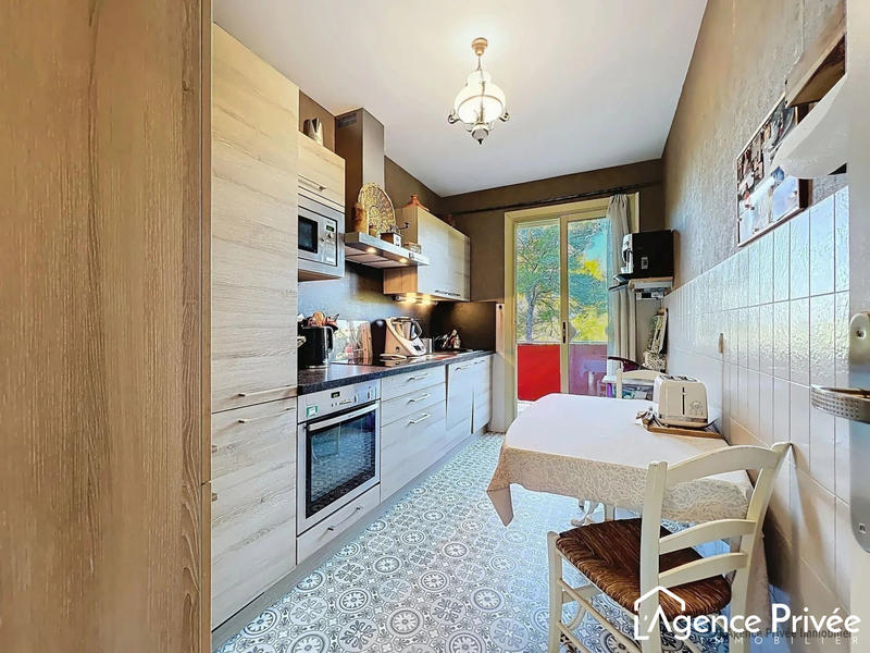 Appartement - 74 m² - 3 pièces