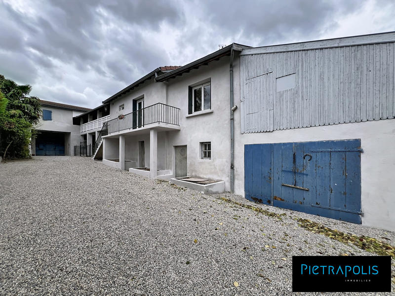 Appartement - 97 m² - 4 pièces