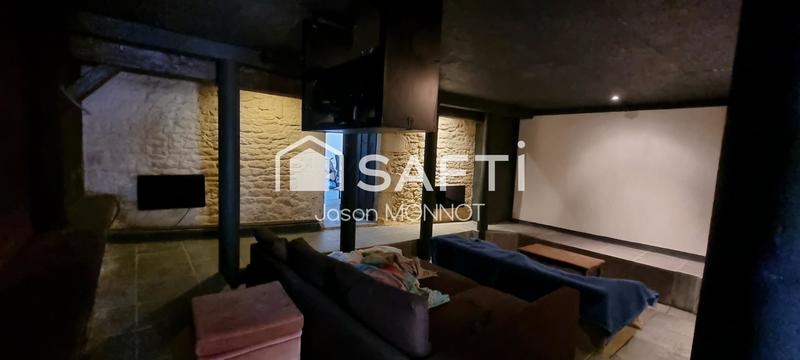 Maison - 350 m² - 11 pièces