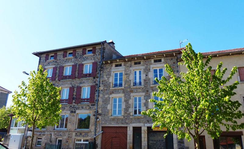 Maison - 200 m² - 13 pièces