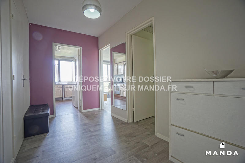 Chambre - 11 m² - 4 pièces