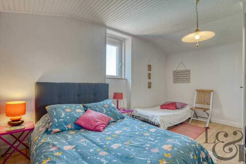 Maison - 196 m² - 5 pièces