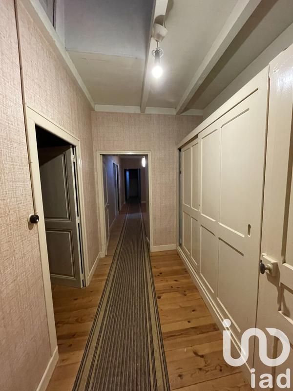 Maison - 300 m² - 12 pièces