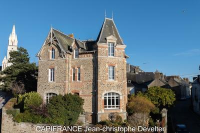 Maison bourgeoise - 235 m² - 8 pièces