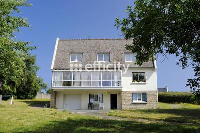 Maison - 226 m² - 15 pièces