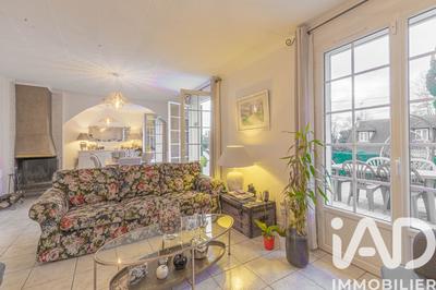 Maison - 95 m² - 5 pièces
